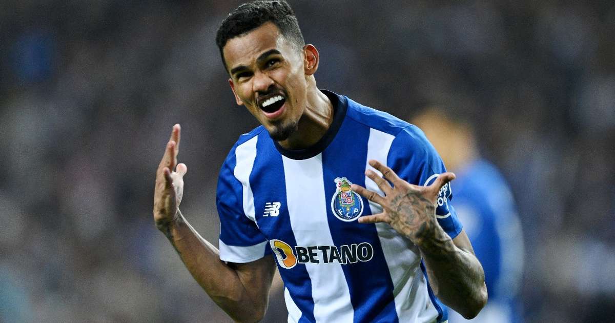 Galeno marca um golaço nos acréscimo; Porto bate Arsenal e sai na frente no confronto