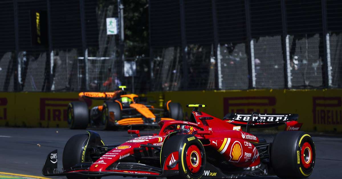 Sainz vence GP da Austrália após disputa com saída de Verstappen, Hamilton e Russell